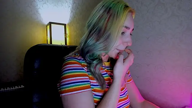 Snapshot of coraline_meow chatting on 01/29/25, 04:41 coraline meow online show from 01/29/25, 04:41