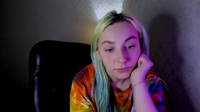 Snapshot of coraline_meow chatting on 12/13/24, 09:13 coraline meow online show from 12/13/24, 09:13