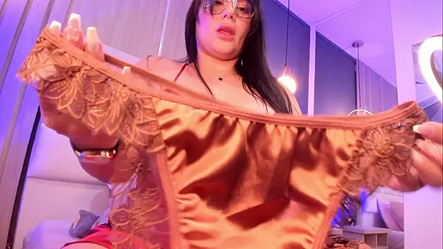 Miah gomez  online show from 03/13/25, 07:39