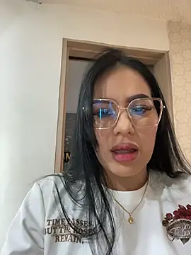 Miah gomez  online show from 04/06/26, 07:15