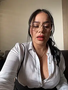 Miah gomez  online show from 01/09/26, 09:44