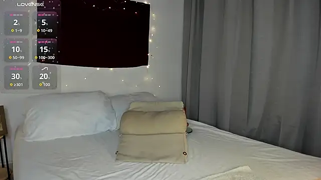 Snapshot of Loren_moreno chatting on 01/17/26, 02:37 Loren moreno online show from 01/17/26, 02:37