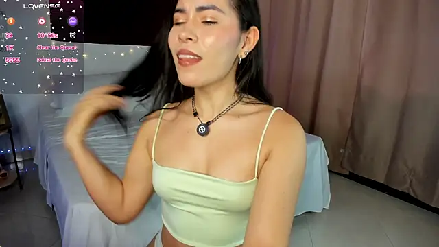 Snapshot of Loren_moreno chatting on 10/02/25, 02:59 Loren moreno online show from 10/02/25, 02:59