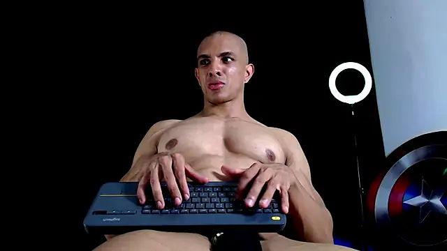 Antonywebb94 online show from 11/15/25, 03:43