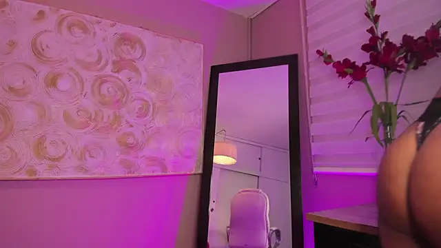 haiiley more online show from 02/07/25, 06:03