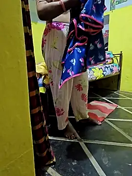 priyadarshiPRIYASEXCPL223 online show from 06/03/26, 01:34