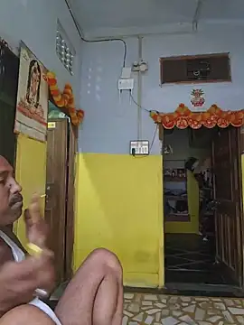 priyadarshiPRIYASEXCPL223 online show from 06/18/26, 01:37