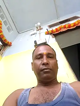 priyadarshiPRIYASEXCPL223 online show from 05/17/26, 02:33