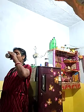 priyadarshiPRIYASEXCPL223 online show from 06/07/26, 01:11