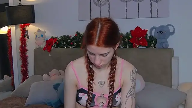 CassKiera online show from 12/17/25, 06:07