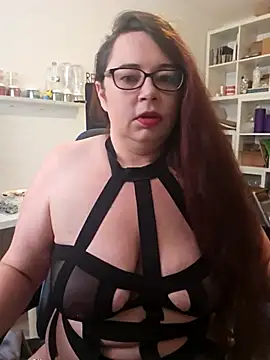 Snapshot of Sexy_Binxy chatting on 09/19/25, 10:19 Sexy Binxy online show from 09/19/25, 10:19