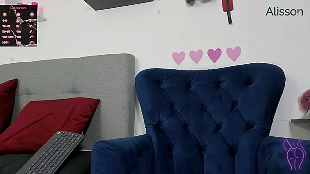 Snapshot of alissonandamy chatting on 10/06/25, 07:03 alissonandamy online show from 10/06/25, 07:03