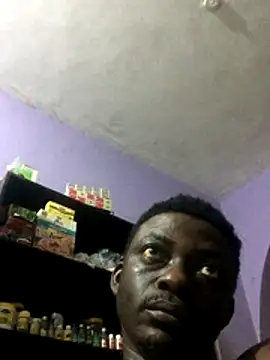 Snapshot of BigBrotherFreak chatting on 11/26/25, 12:10 BigBrotherFreak online show from 11/26/25, 12:10