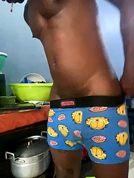 Snapshot of BigBrotherFreak chatting on 10/22/25, 05:01 BigBrotherFreak online show from 10/22/25, 05:01