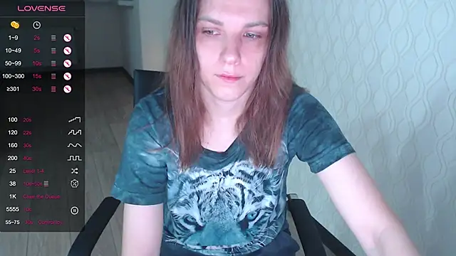 LisaHeart online show from 10/21/25, 07:13