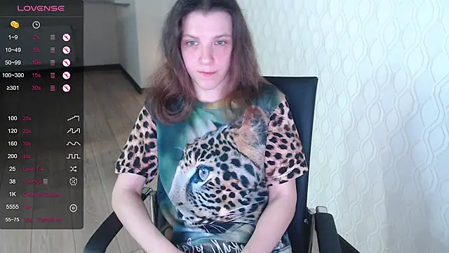 LisaHeart online show from 12/19/25, 07:49