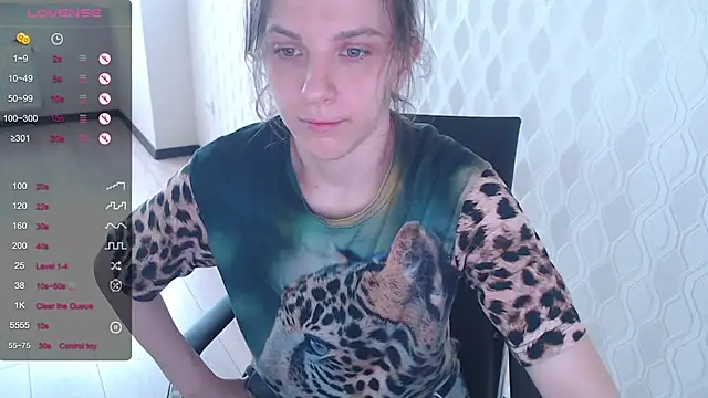 LisaHeart online show from 11/08/25, 11:03