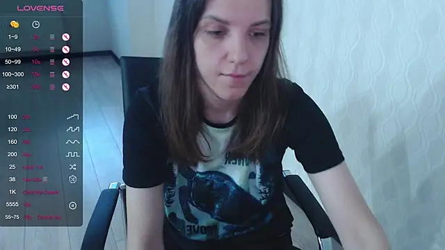 LisaHeart online show from 10/13/25, 01:56