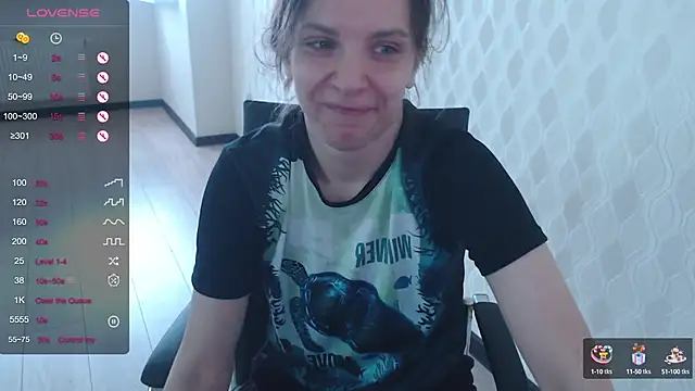 LisaHeart online show from 10/15/25, 11:40