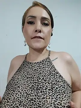 Snapshot of Miss_Agatha chatting on 03/21/26, 12:45 Miss Agatha online show from 03/21/26, 12:45