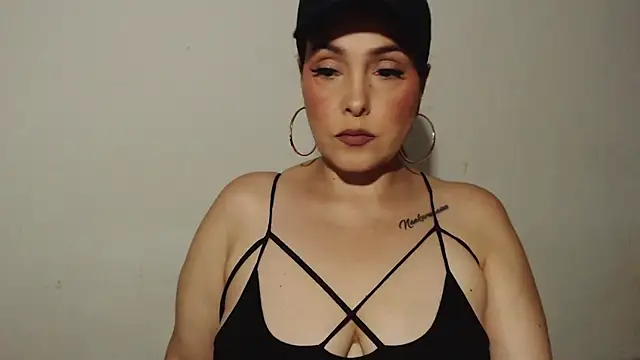 Snapshot of Miss_Agatha chatting on 10/12/25, 10:00 Miss Agatha online show from 10/12/25, 10:00