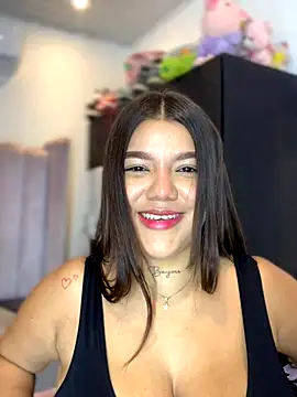 Snapshot of Michellesexxy chatting on 10/23/25, 12:20 Michellesexxy online show from 10/23/25, 12:20