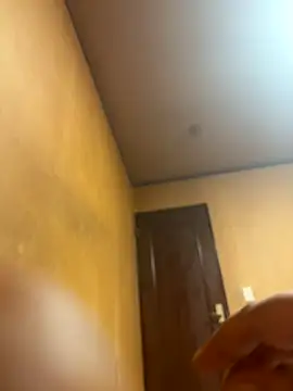 punk0805 online show from 10/18/25, 08:11