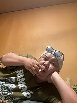 punk0805 online show from 09/25/25, 11:27