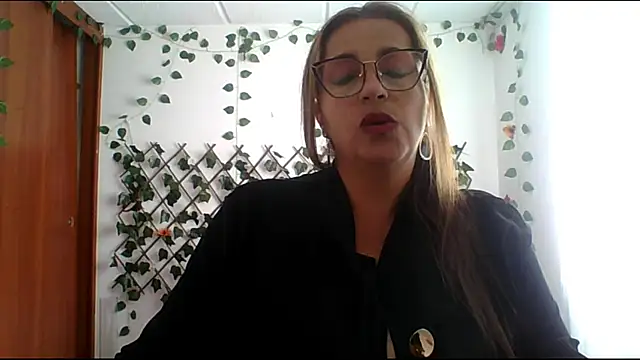 RossanaLionheart online show from 11/10/25, 08:47