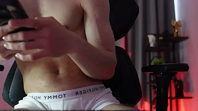 Max cortes1 online show from 04/04/26, 05:41