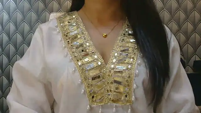 Snapshot of Mishika_Gill chatting on 05/24/26, 02:33 Mishika Gill online show from 05/24/26, 02:33
