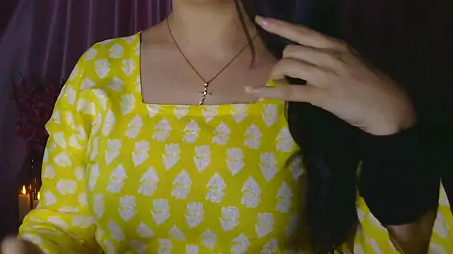 Mishika Gill online show from 07/08/26, 04:24