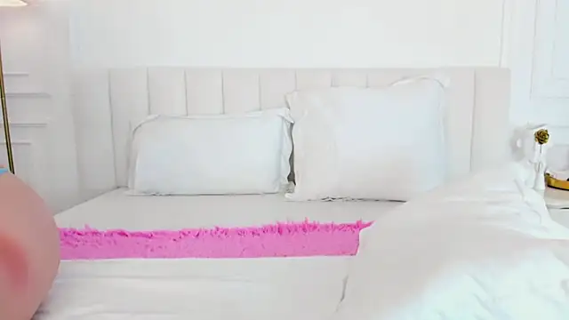 BELLALIMA online show from 11/04/25, 02:15