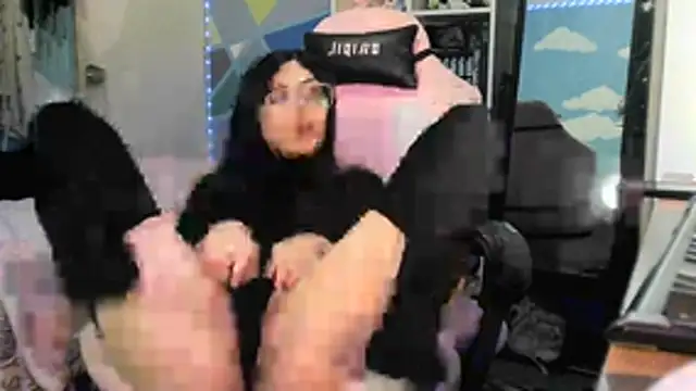 ivilstrip online show from 06/27/26, 06:41