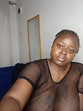 t-QueenSlyy online show from 06/10/26, 07:59