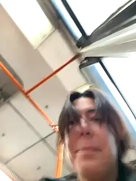 Snapshot of eveangelll chatting on 11/13/25, 05:22 eveangelll online show from 11/13/25, 05:22