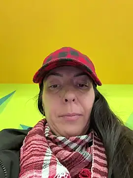 Snapshot of eveangelll chatting on 03/18/25, 11:00 eveangelll online show from 03/18/25, 11:00