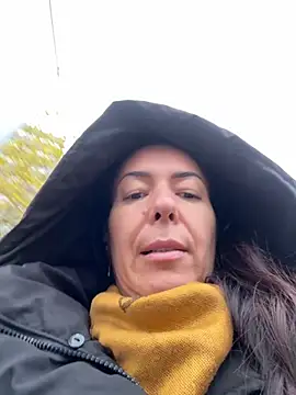 Snapshot of eveangelll chatting on 11/12/25, 08:07 eveangelll online show from 11/12/25, 08:07