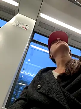 Snapshot of eveangelll chatting on 10/28/25, 04:57 eveangelll online show from 10/28/25, 04:57