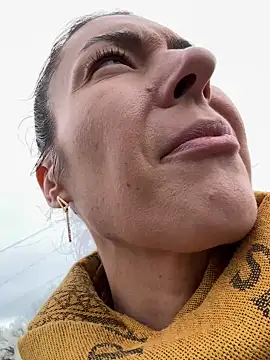 Snapshot of eveangelll chatting on 03/14/25, 08:10 eveangelll online show from 03/14/25, 08:10