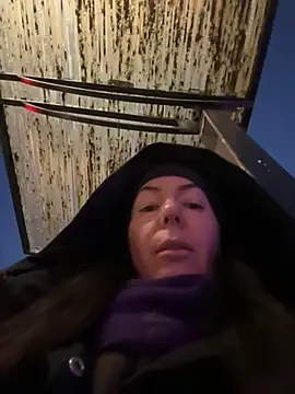 Snapshot of eveangelll chatting on 12/02/25, 04:58 eveangelll online show from 12/02/25, 04:58