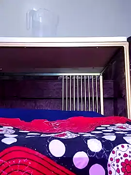 Snapshot of pearl7979 chatting on 03/04/25, 09:00 pearl7979 online show from 03/04/25, 09:00