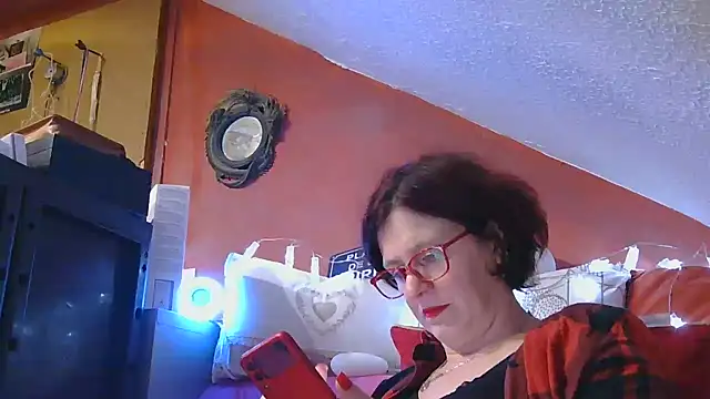 Snapshot of lanax chatting on 10/08/25, 11:23 lanax online show from 10/08/25, 11:23
