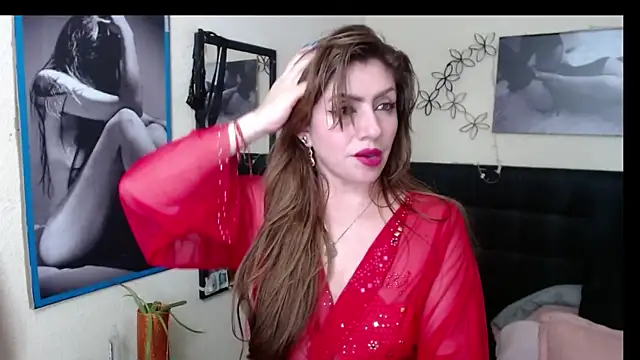 AnthonelaBella online show from 04/14/26, 03:39