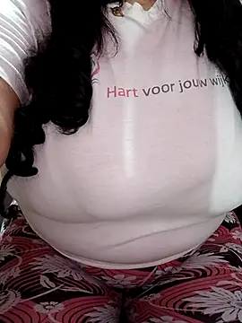 Snapshot of Maria_Sexx chatting on 02/05/26, 08:15 Maria Sexx online show from 02/05/26, 08:15