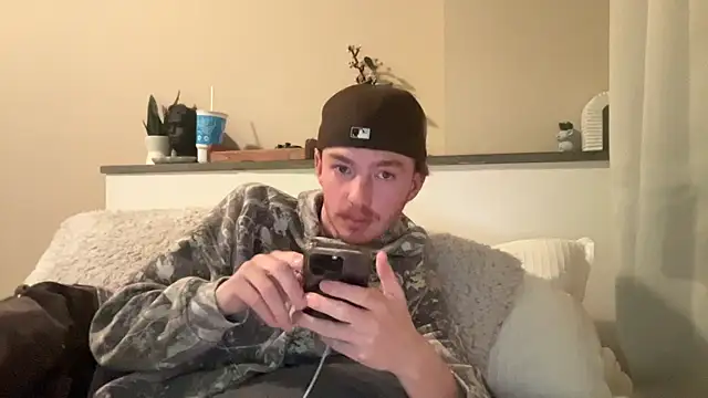 younghungginger online show from 12/03/24, 02:09