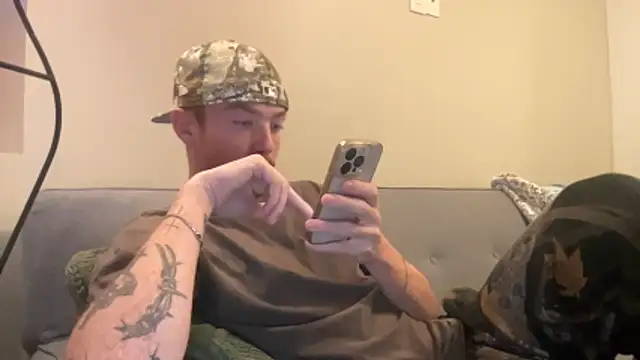 younghungginger online show from 12/02/25, 01:17