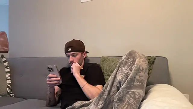 younghungginger online show from 11/09/25, 10:36