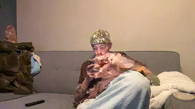 younghungginger online show from 11/17/25, 11:42