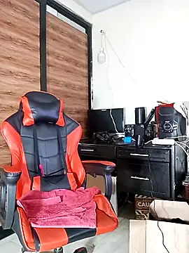 AlejoKhalifa  online show from 09/19/25, 10:30